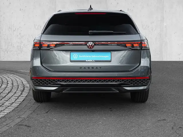 Volkswagen Passat view 6