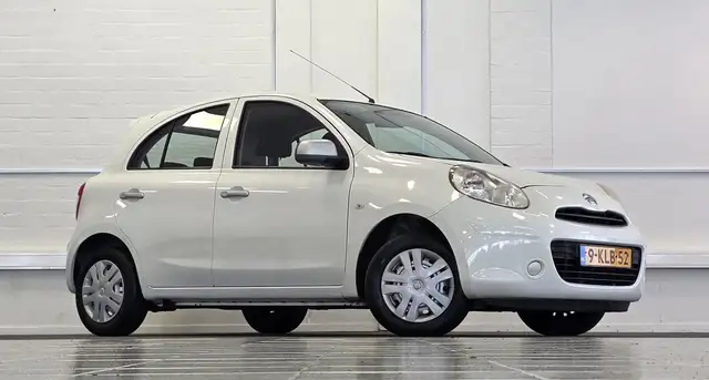 Nissan Micra view 2