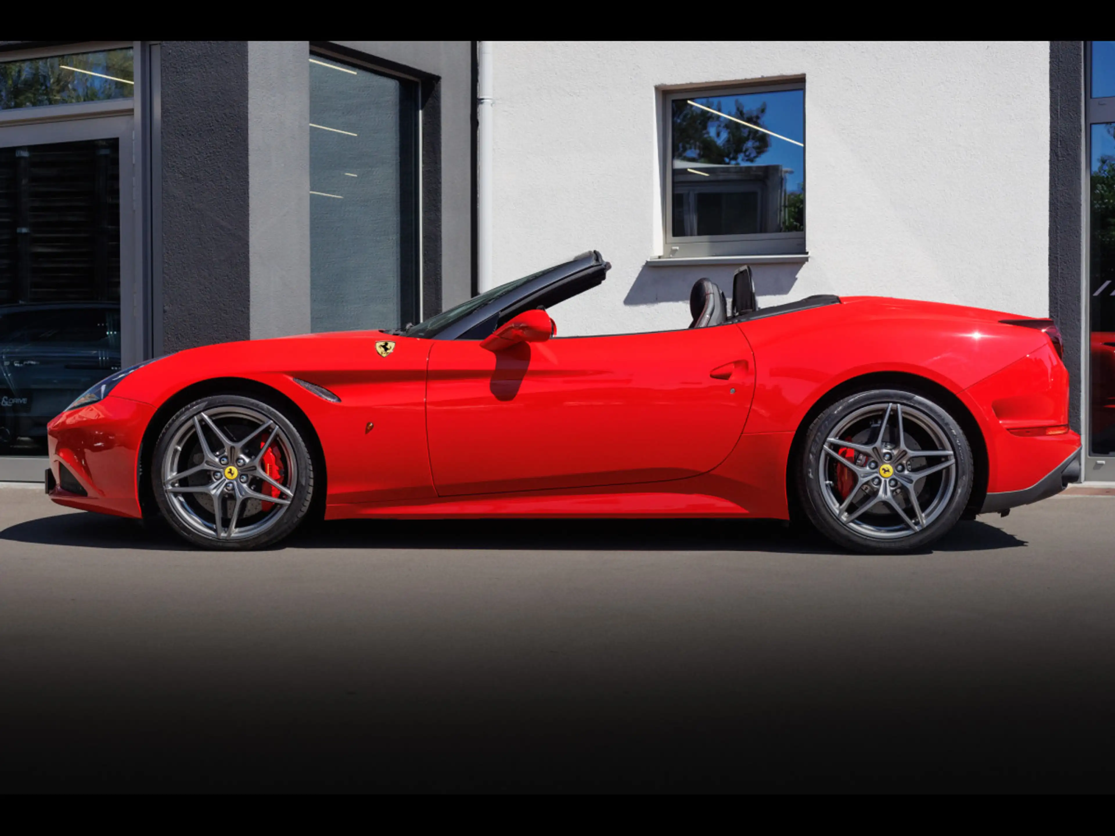 Ferrari California T 3.9 V8°PACK HANDLING SPECIALE°POWER 12M°CARBON — photo 2