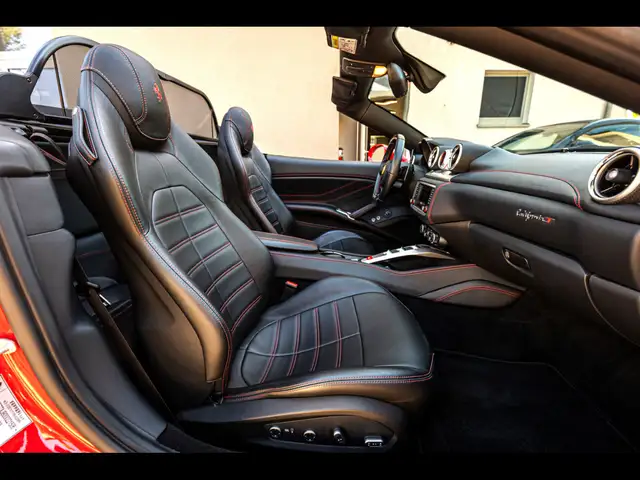 Ferrari California view 15
