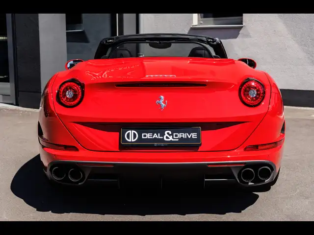 Ferrari California view 4