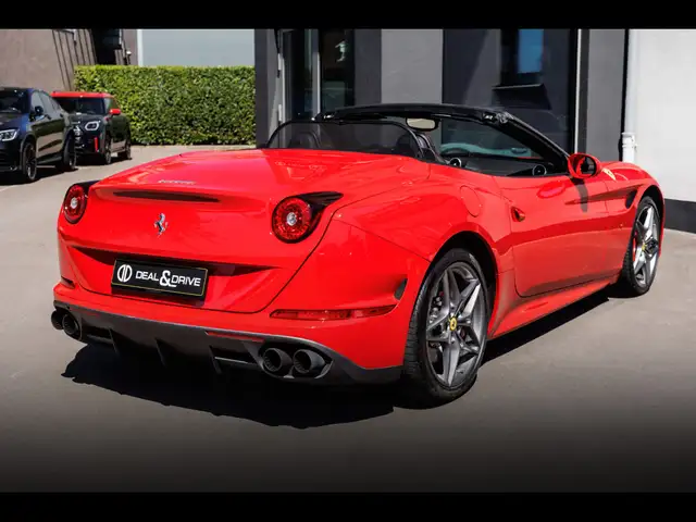 Ferrari California view 7