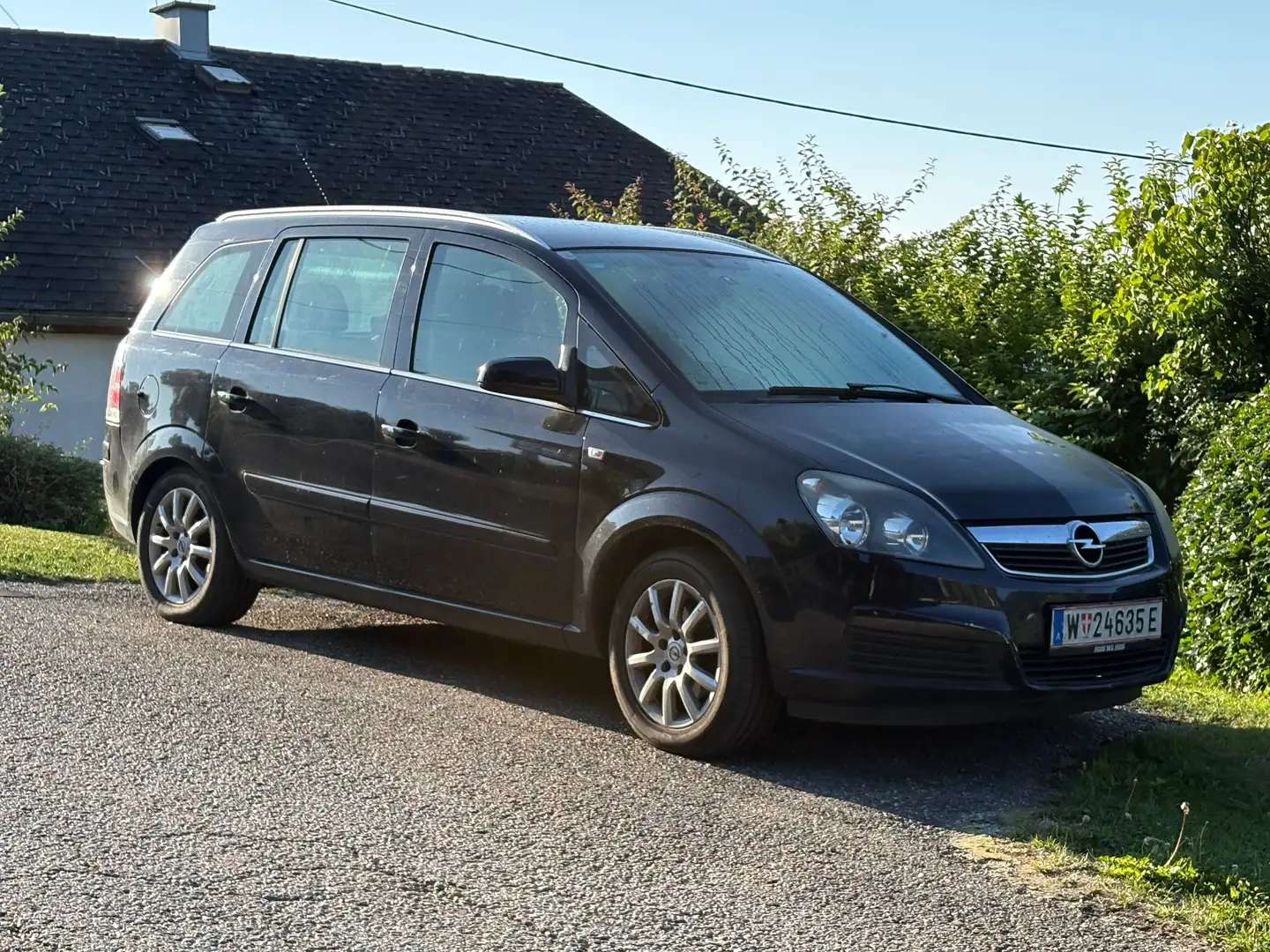 Opel Zafira Zafira Style 1,6 Style Schwarz - 1