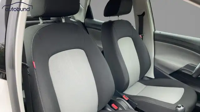 Seat Ibiza view 6