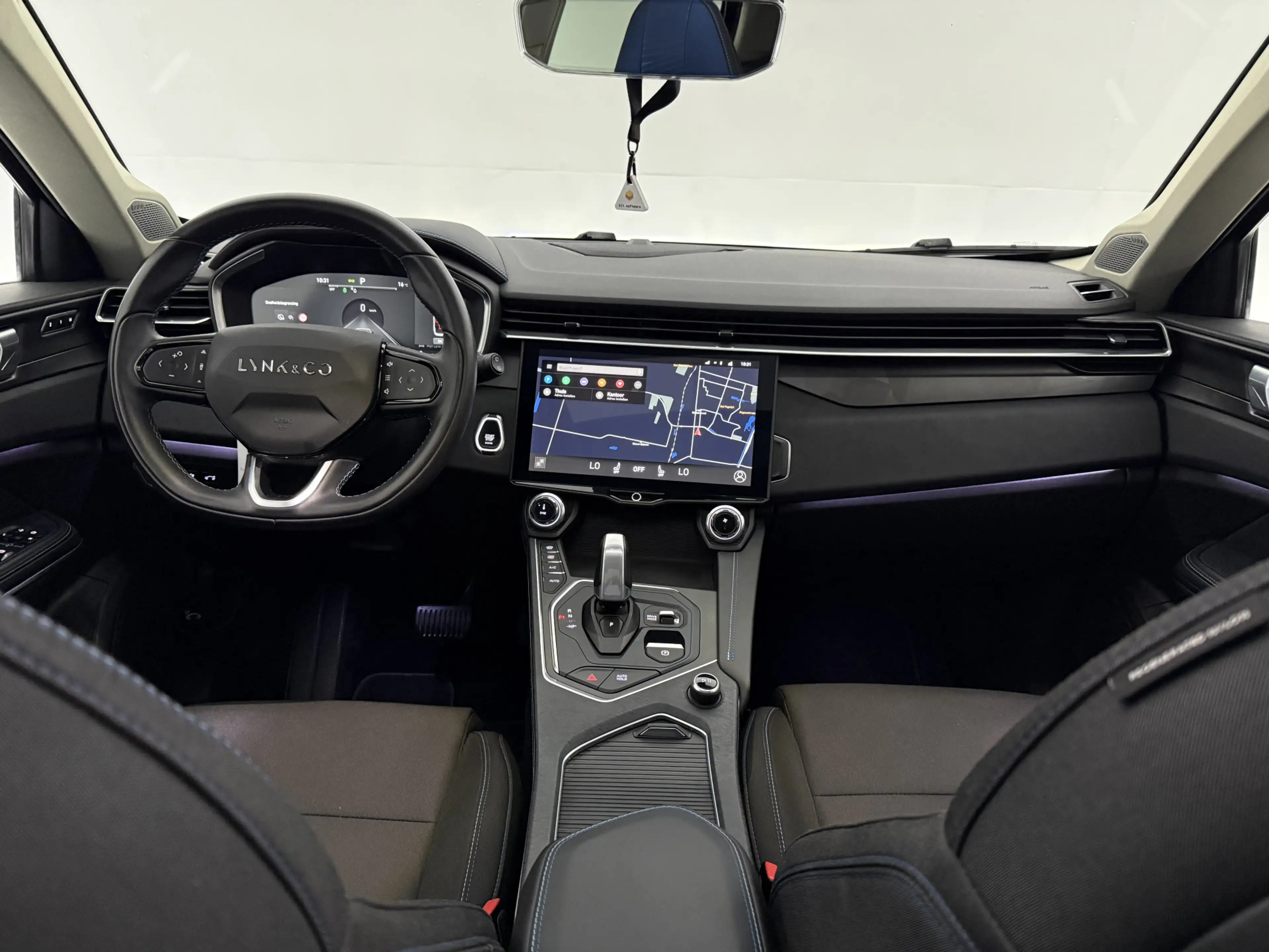 Lynk & Co 01 1.5 | Pano | 360° | Sfeer | Memory | Virtual | Car — photo 2