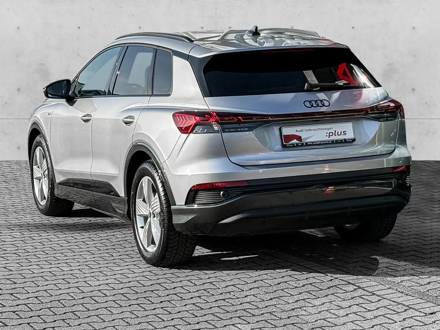 Audi Q4 e-tron 45 S line Black+/LED/Kamera/Navi Argent - 2