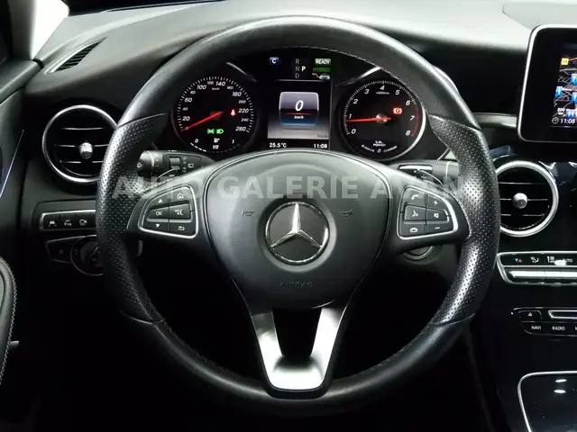 Mercedes-Benz C-Class view 12