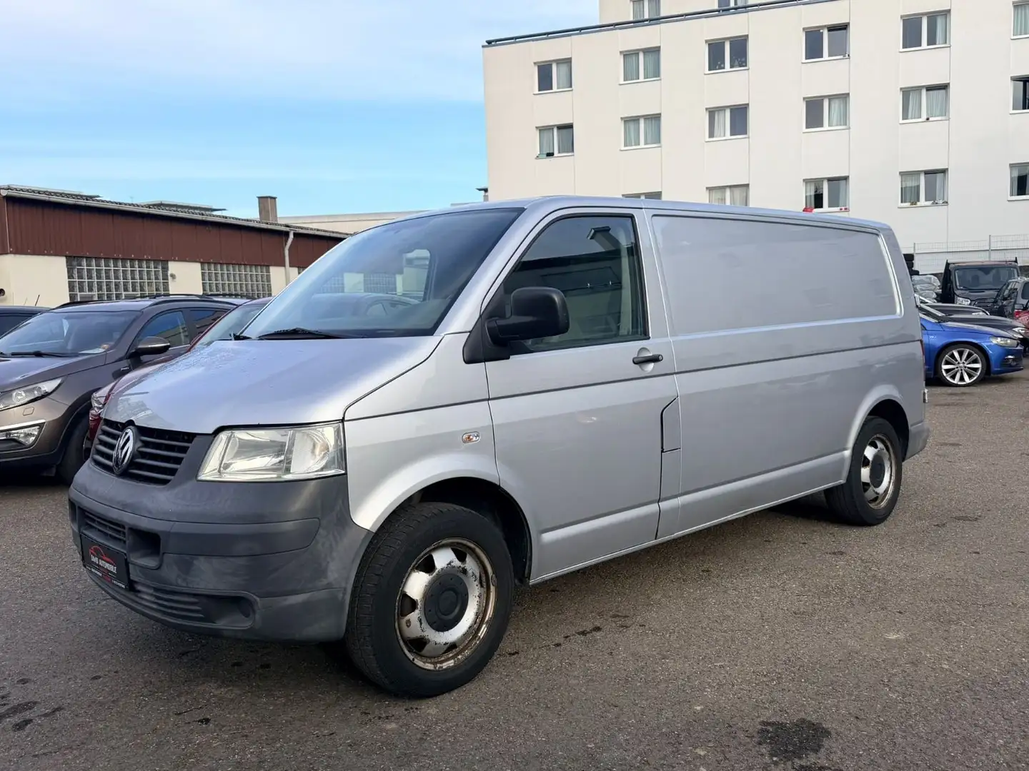Volkswagen T5 Transporter lang 2.5 TDI/2.HAND/TÜV 06.2027/ Silber - 1