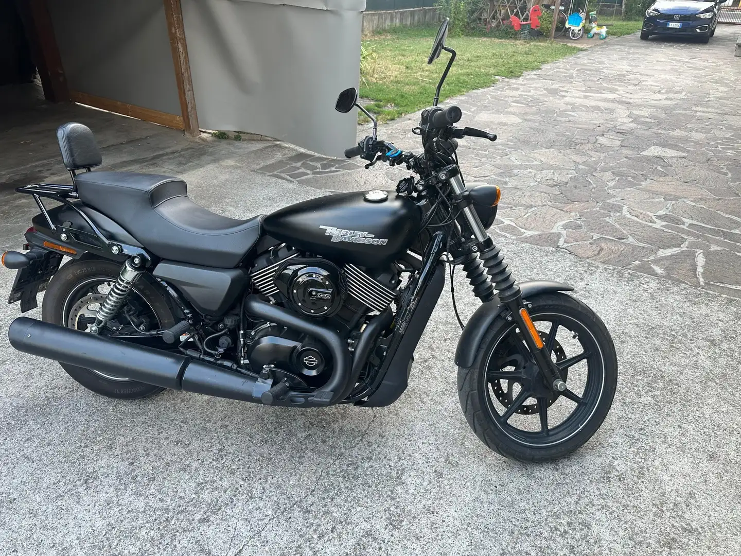 Harley-Davidson Street 750 Negro - 1