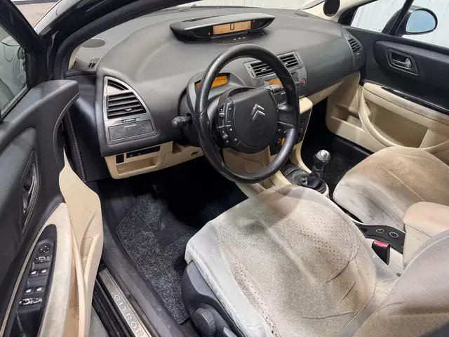 Citroen C4 view 10