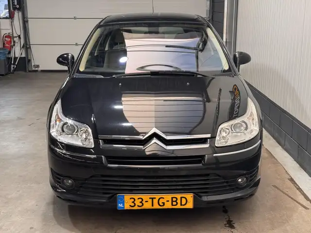 Citroen C4 view 2