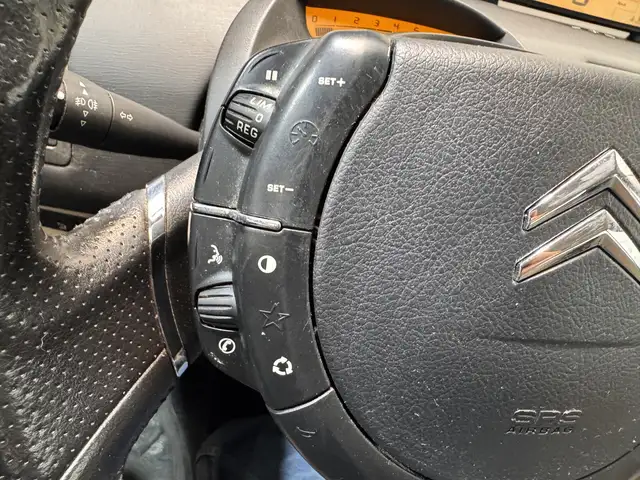 Citroen C4 view 18