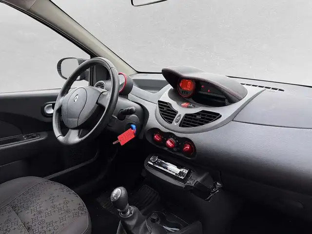 Renault Twingo view 4