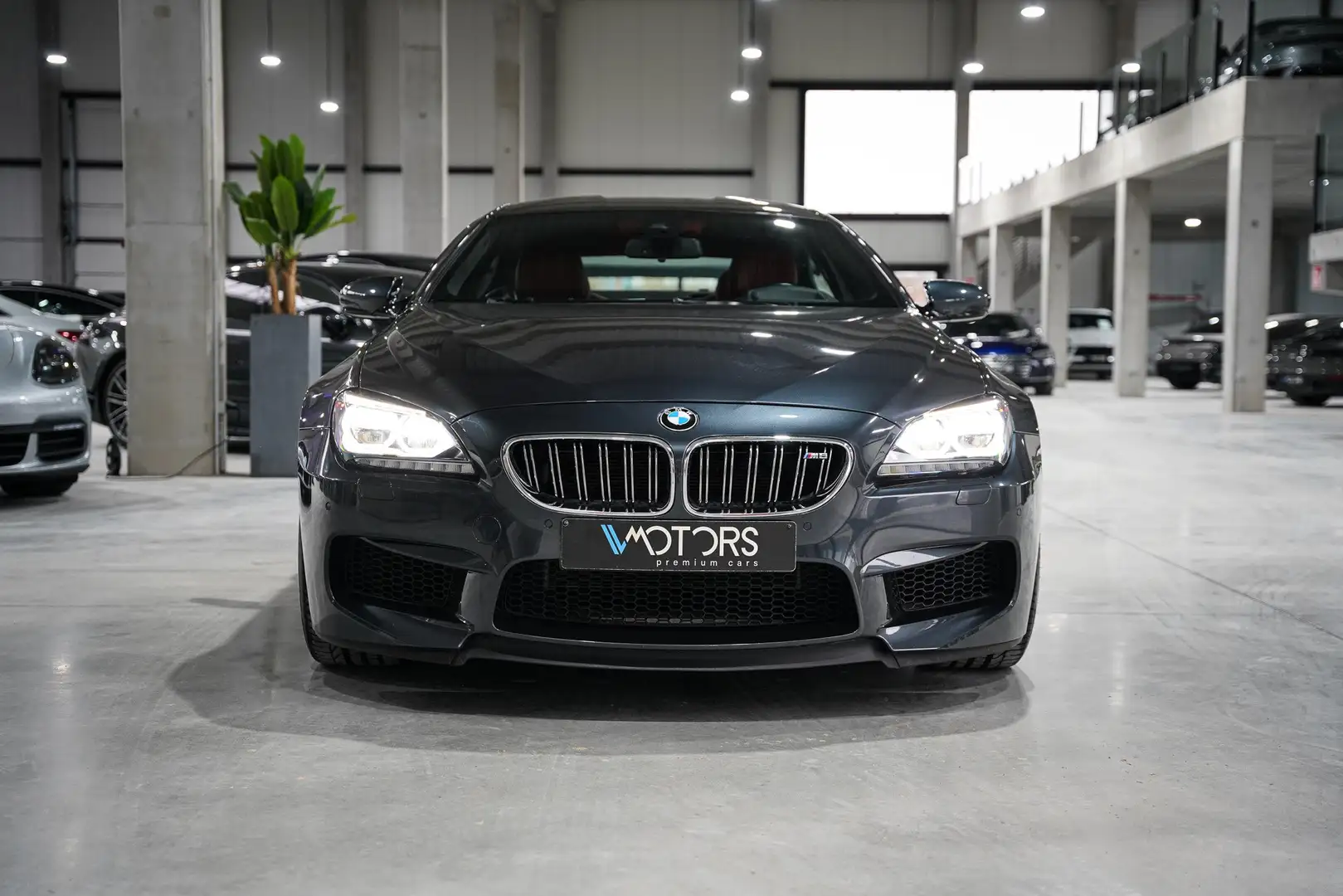 BMW M6 4.4 V8 DKG - HUD - B&O sound - carbon - enz... Šedá - 2