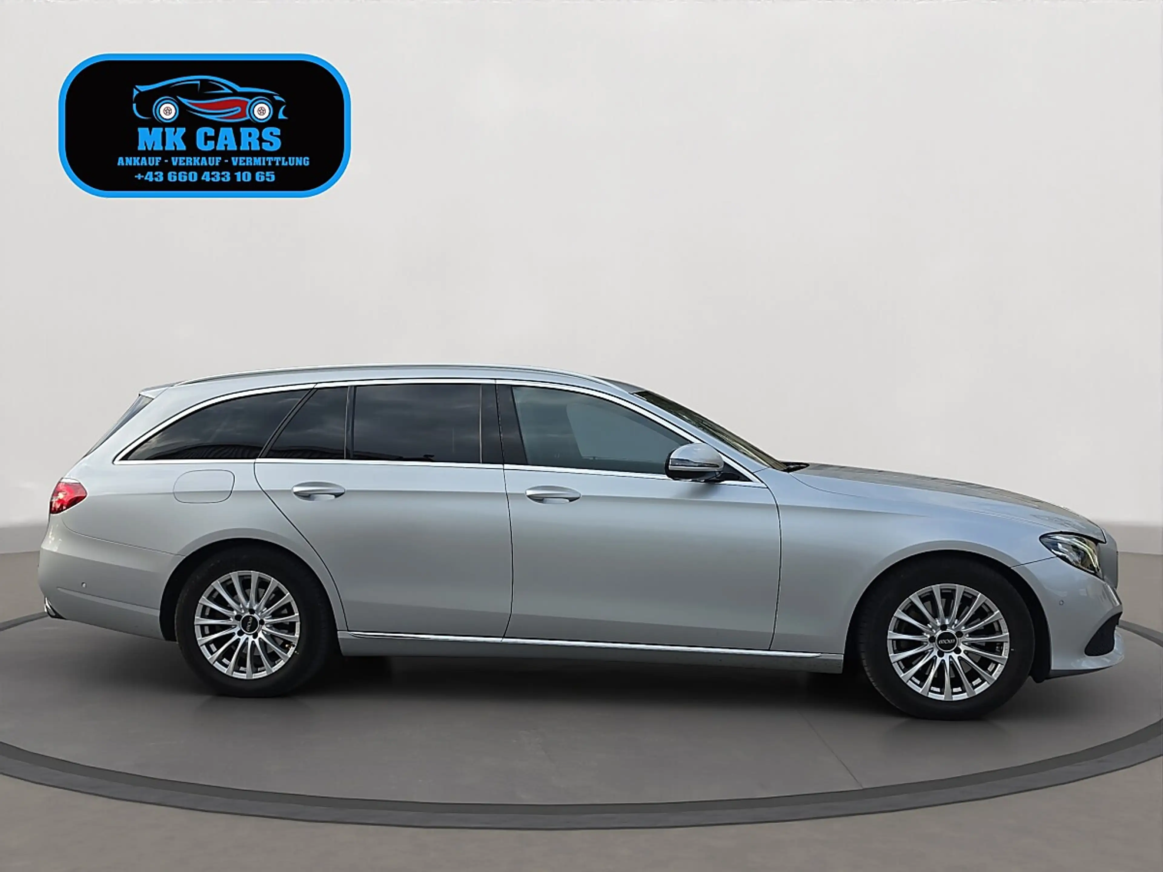 Mercedes-Benz E 220 d T Austria Edition Avantgarde 4MATIC Aut. — photo 8