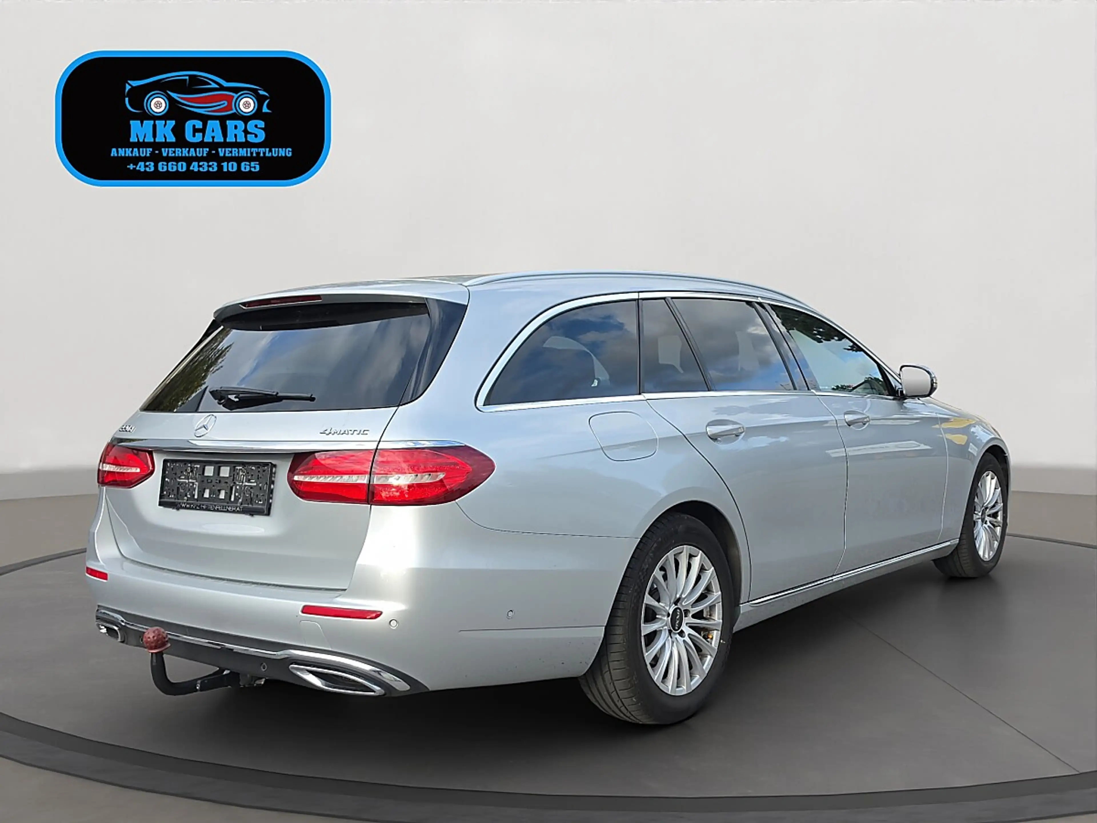Mercedes-Benz E 220 d T Austria Edition Avantgarde 4MATIC Aut. — photo 6