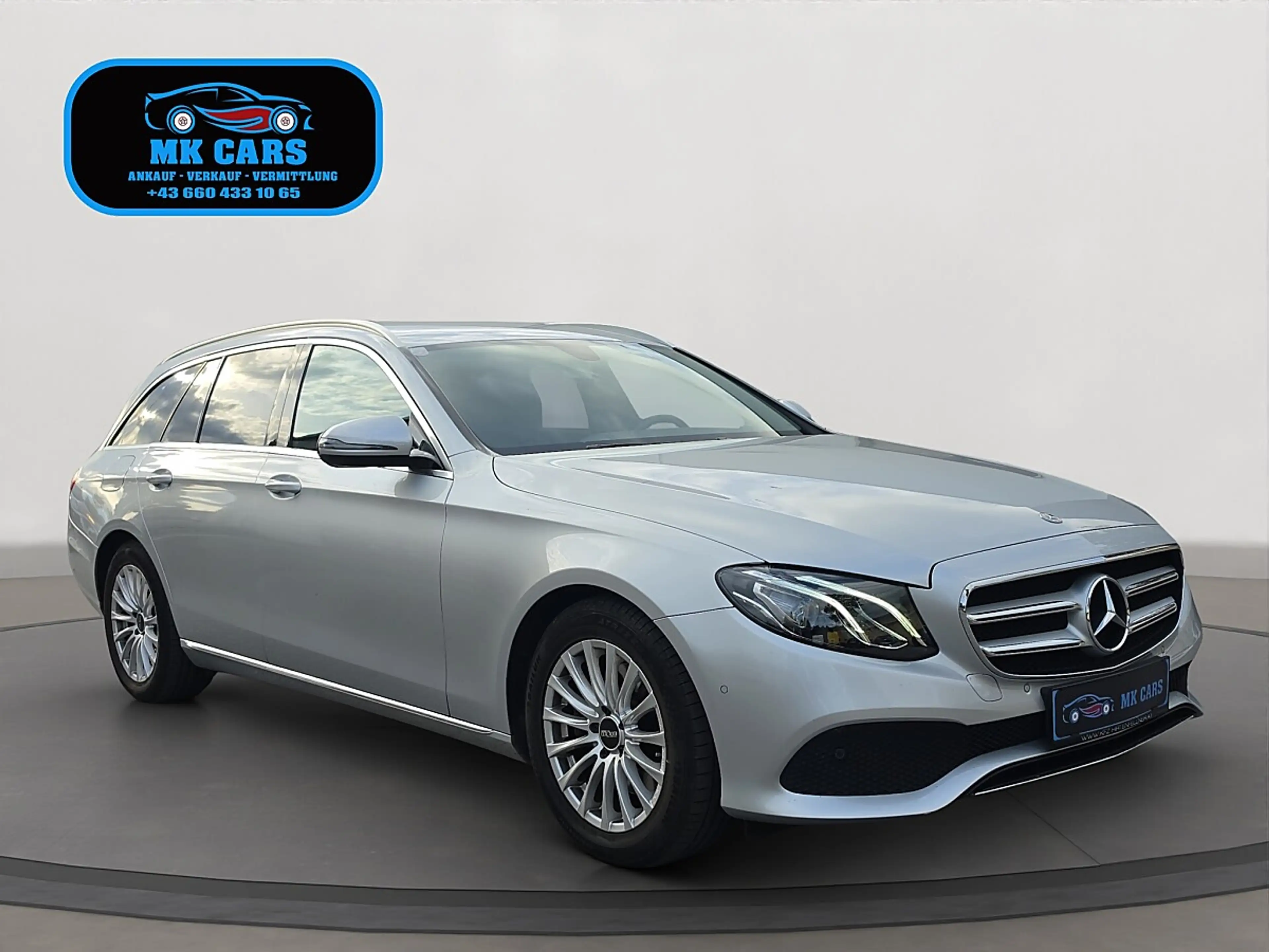 Mercedes-Benz E 220 d T Austria Edition Avantgarde 4MATIC Aut. — photo 7