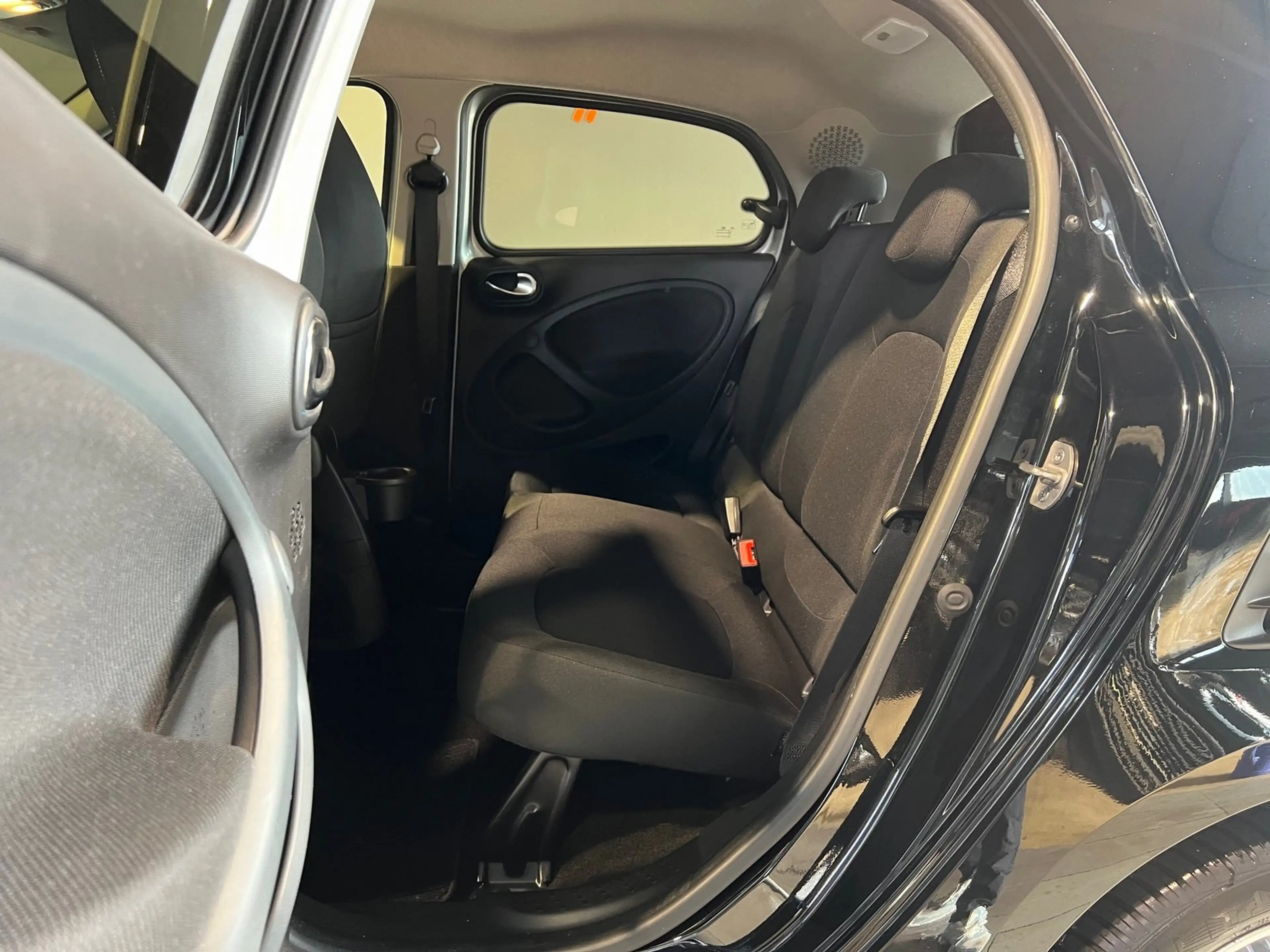 smart forFour forfour passion twinamic Cool & Audio LMR Color — photo 11
