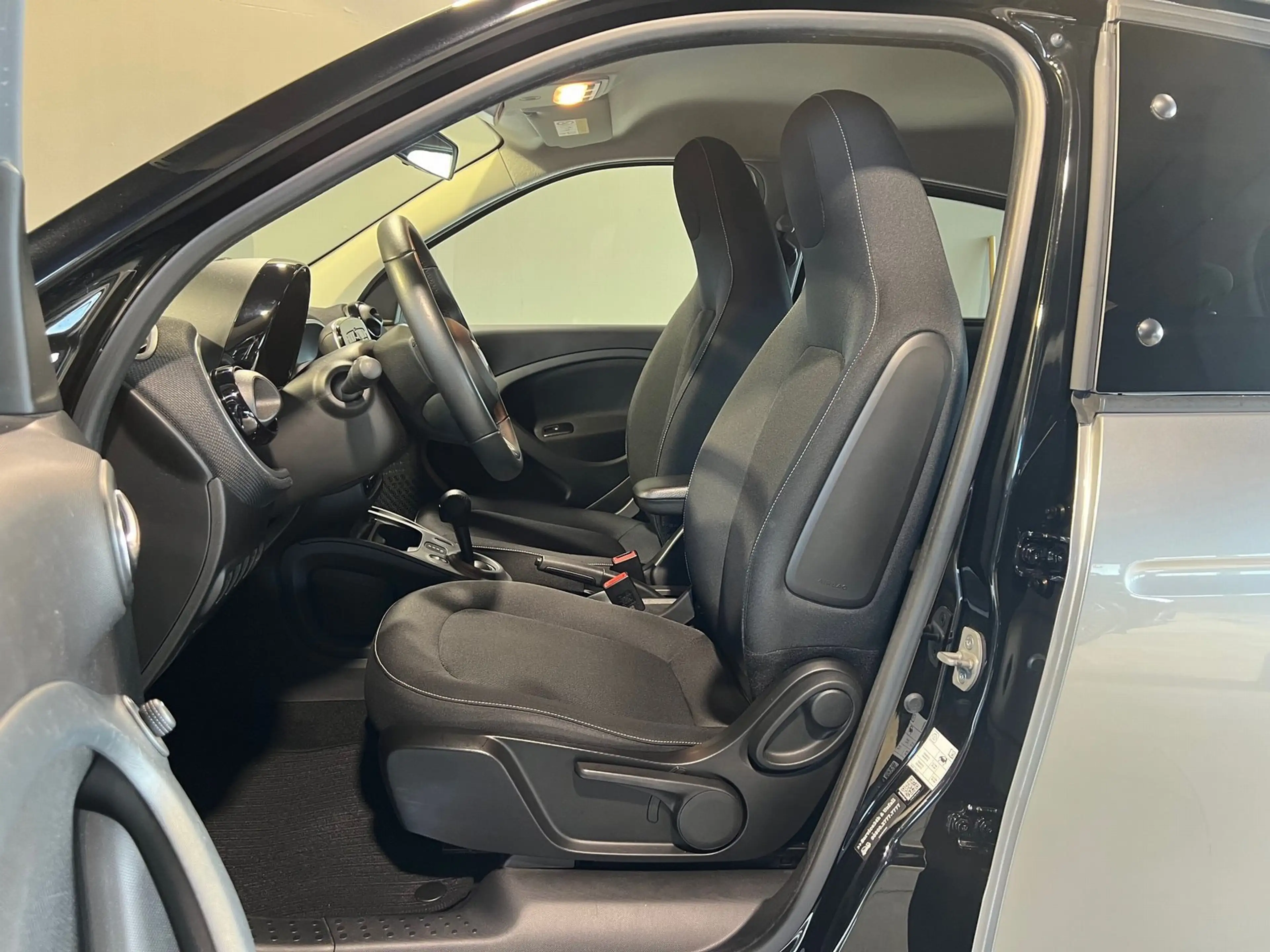 smart forFour forfour passion twinamic Cool & Audio LMR Color — photo 8