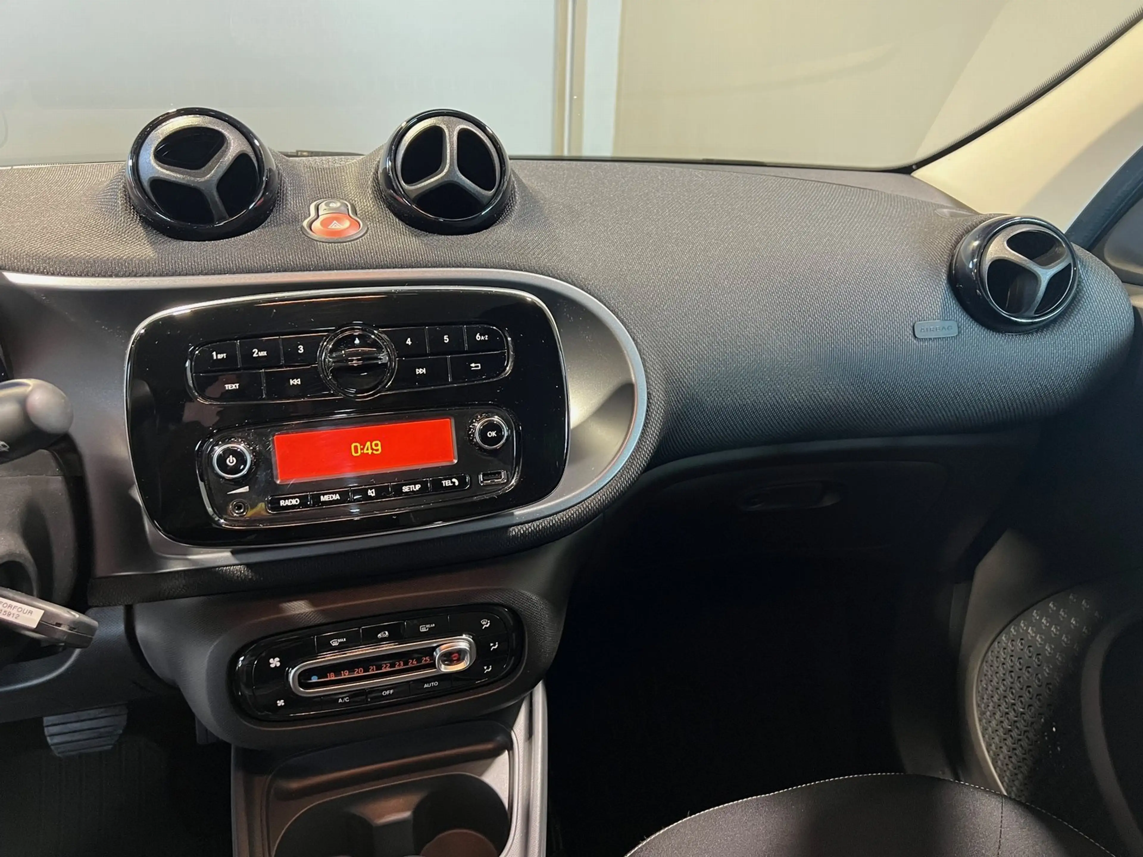 smart forFour forfour passion twinamic Cool & Audio LMR Color — photo 6