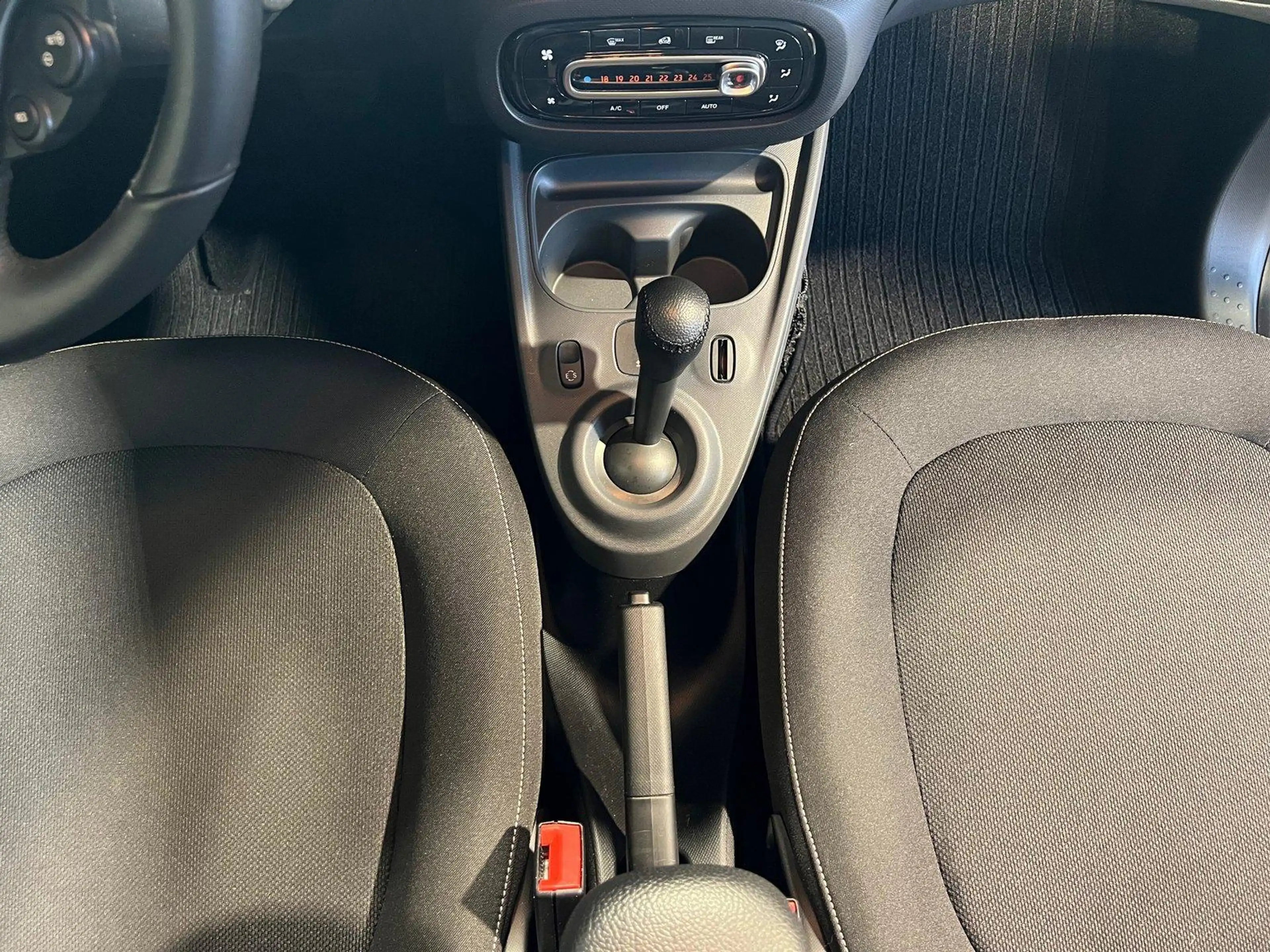 smart forFour forfour passion twinamic Cool & Audio LMR Color — photo 7
