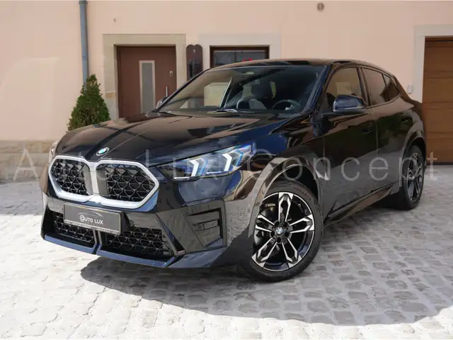 BMW X2 sDrive20d M Sport/Pano/AHK/eSitze/360°/Harman