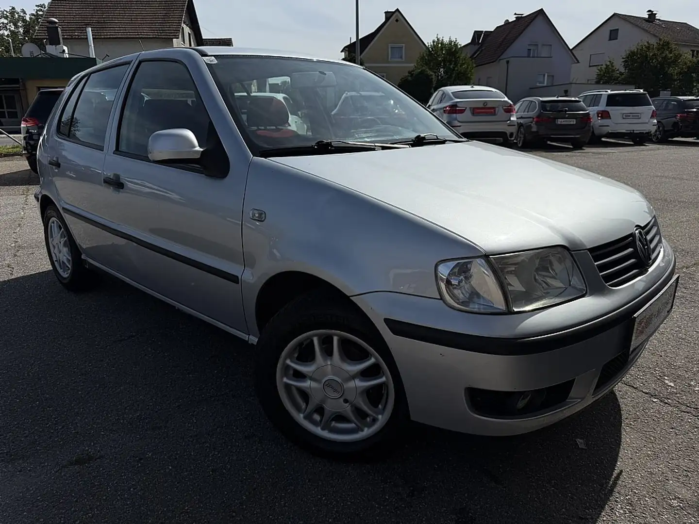Volkswagen Polo Comfortline 1,4 Gris - 1