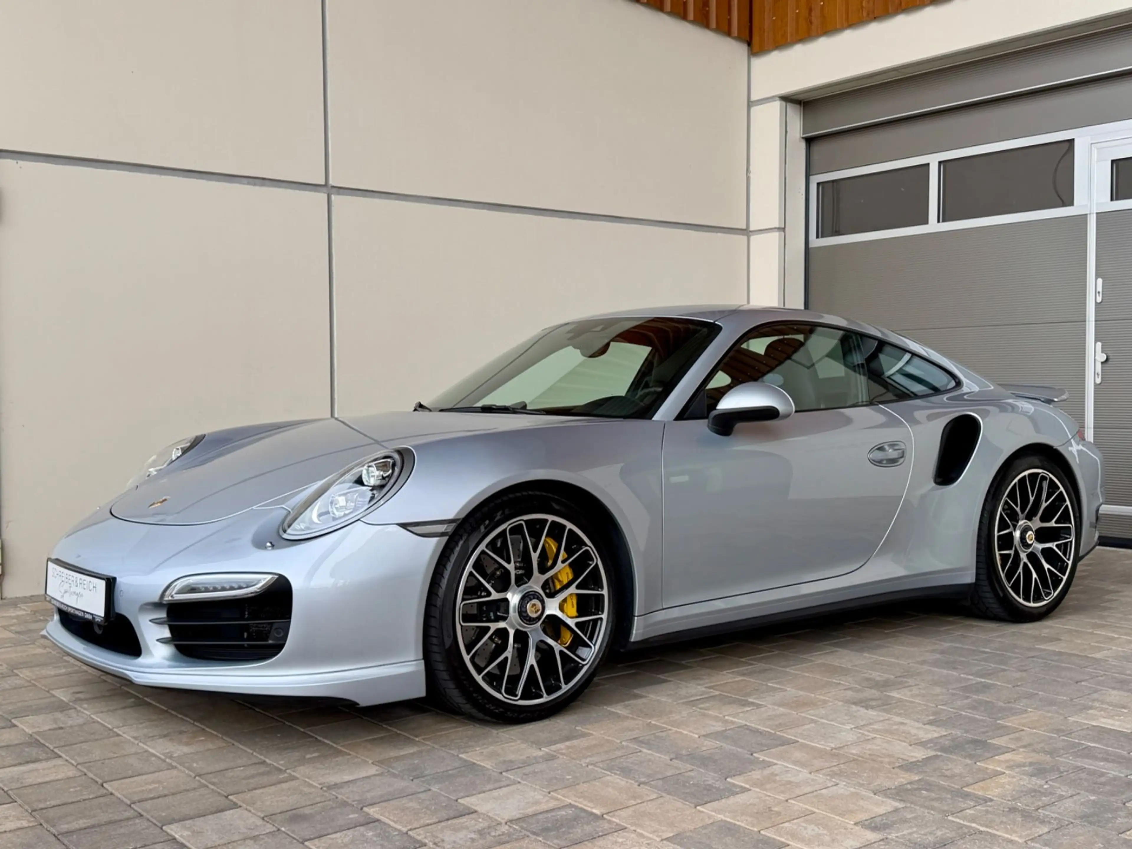 Porsche 991 Turbo Coupé Approved 04/29 — photo 3
