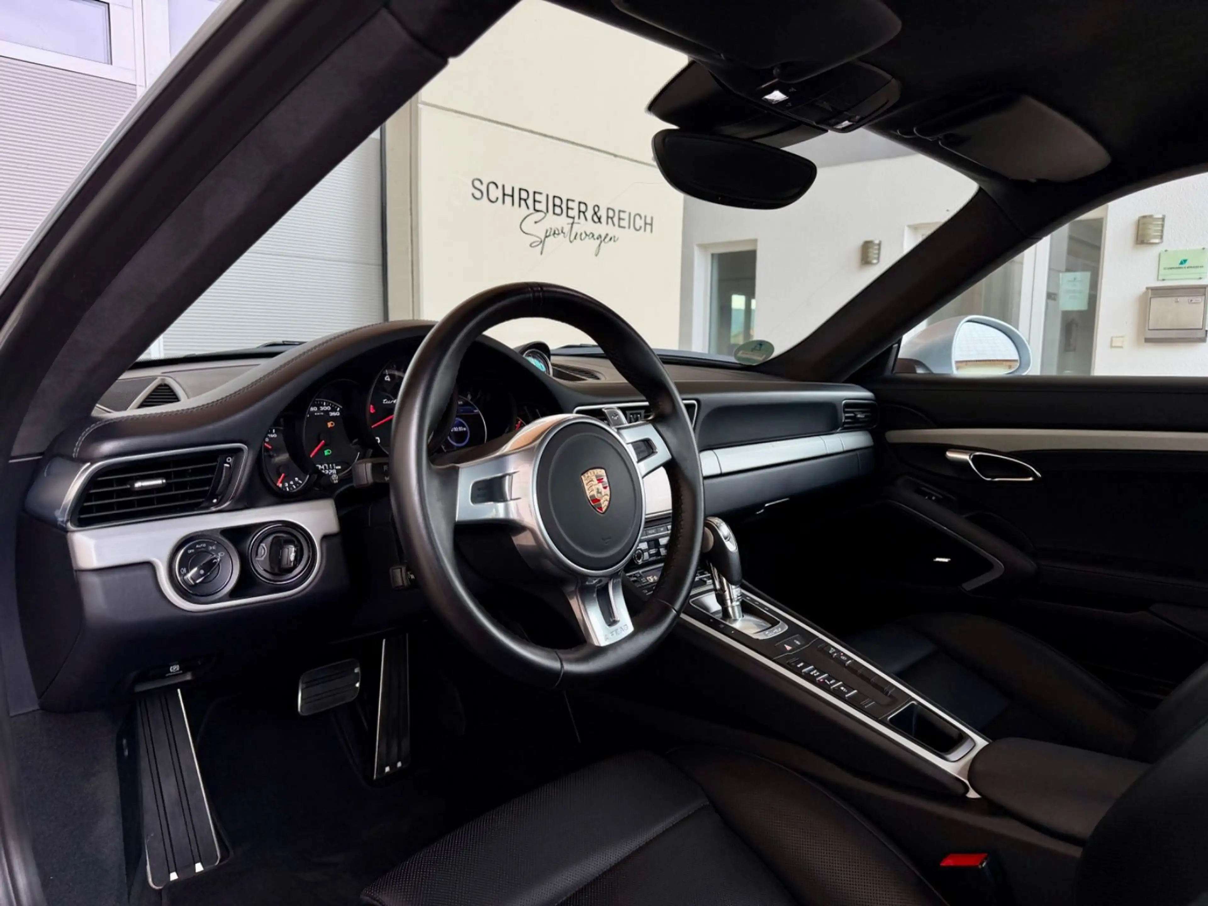 Porsche 991 Turbo Coupé Approved 04/29 — photo 12