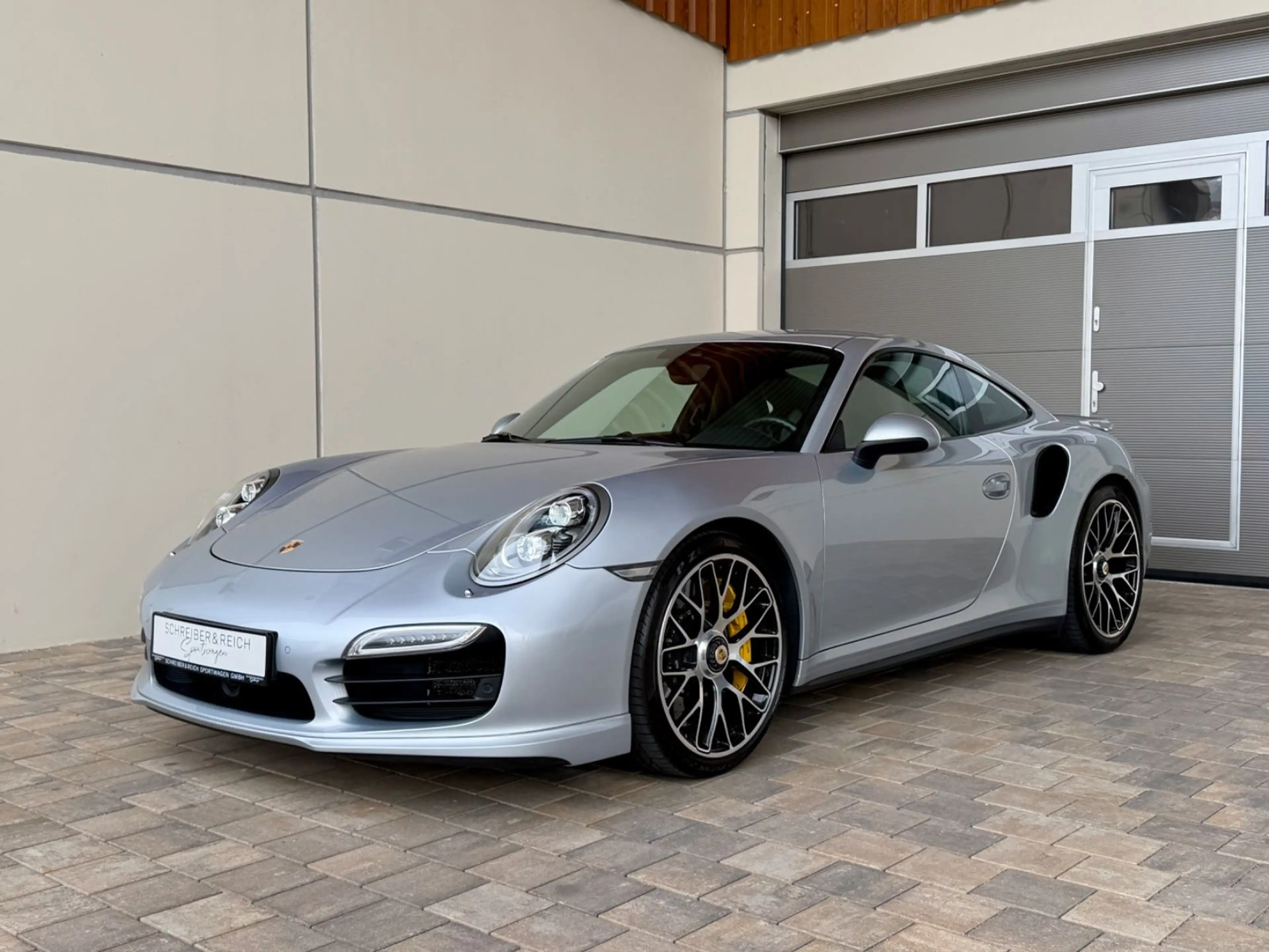Porsche 991 Turbo Coupé Approved 04/29
