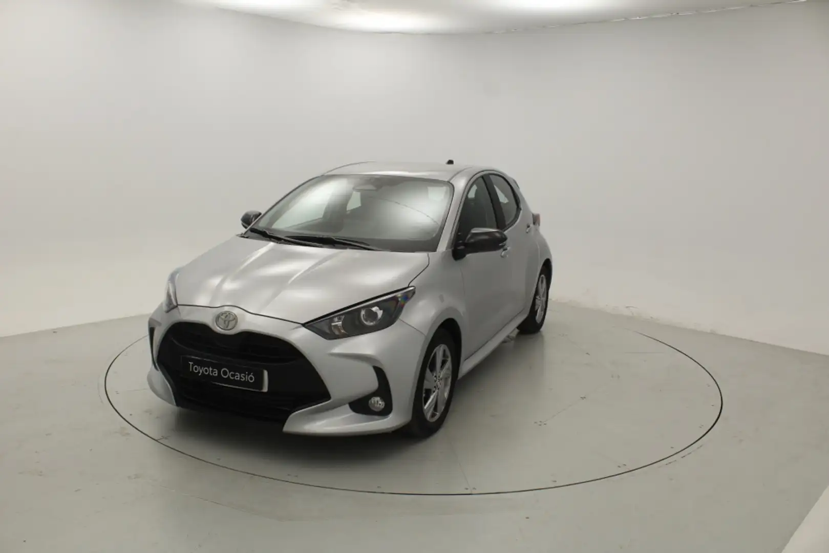 Toyota Yaris BERLINA 1.5 VVT-I HEV ACTIVE PLUS 116 5P Gris - 2
