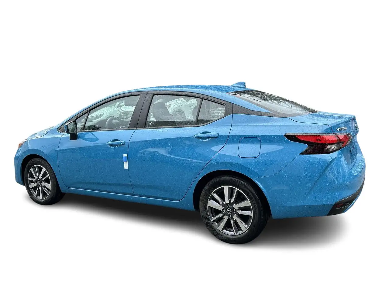 Nissan Versa снимка Nissan Versa