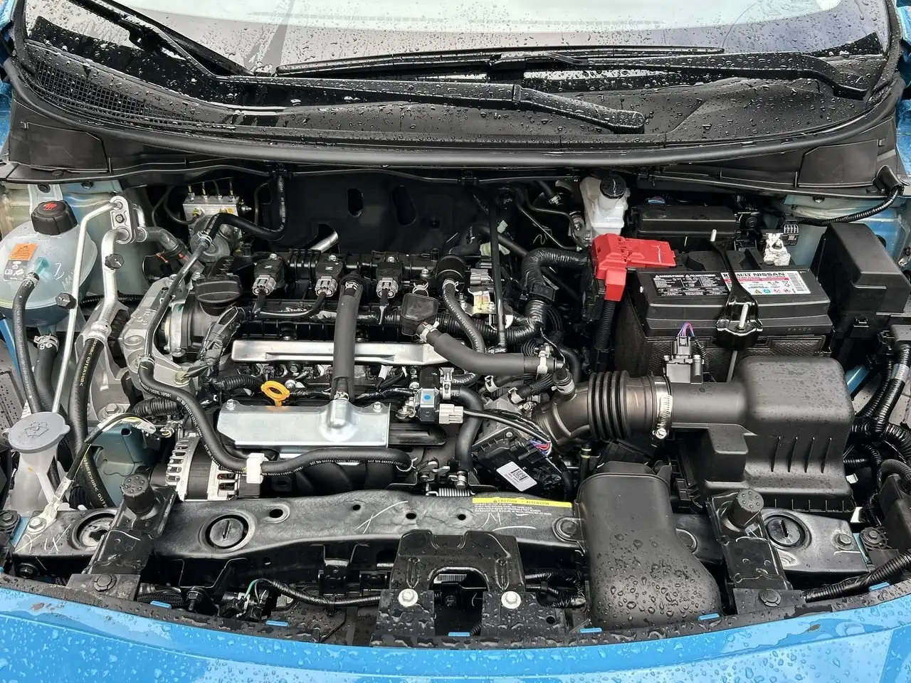 Nissan Versa снимка Nissan Versa