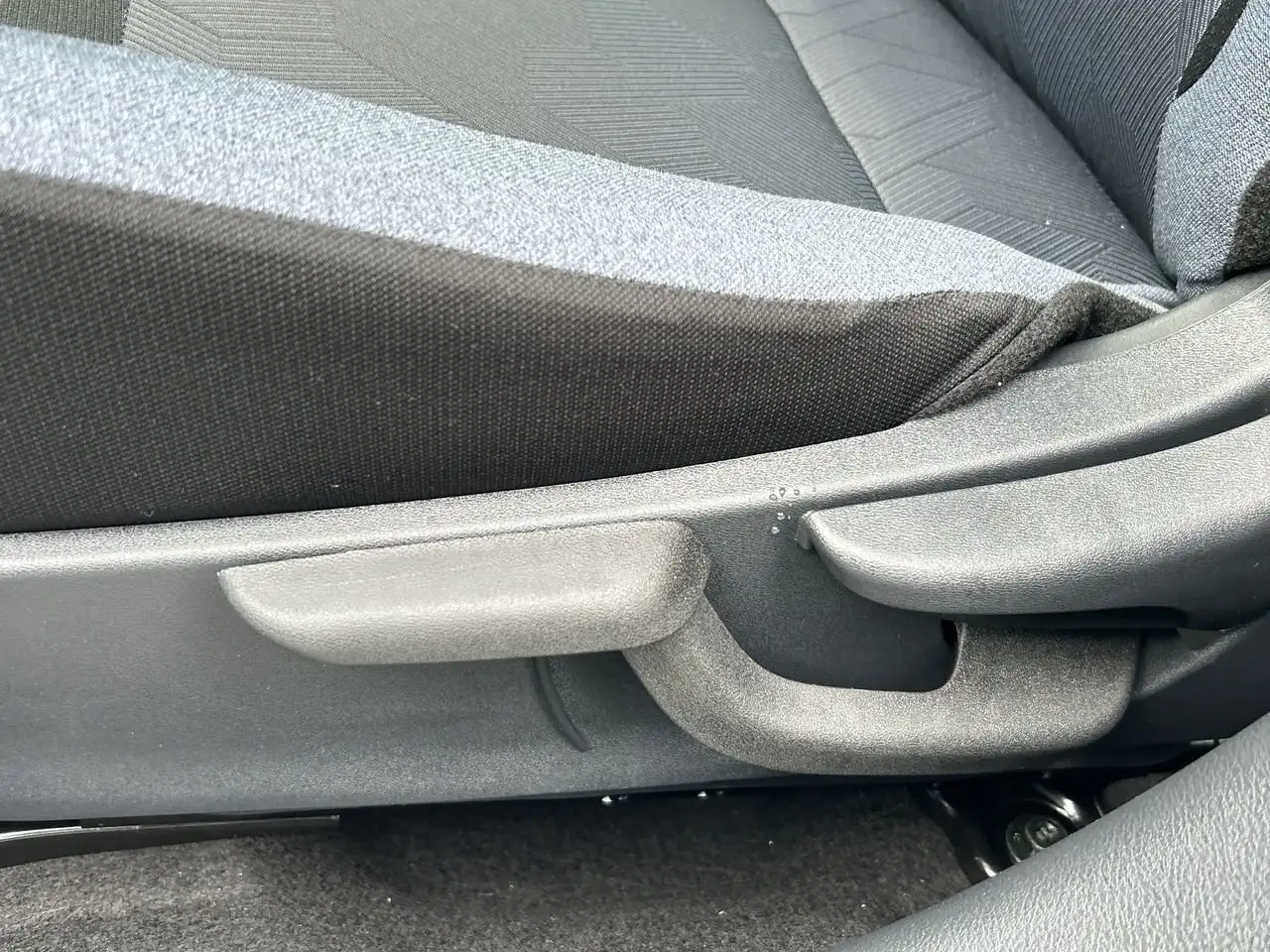 Nissan Versa снимка Nissan Versa