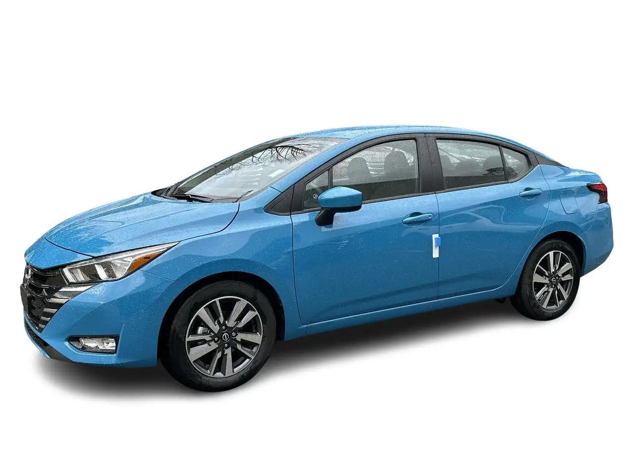 Nissan Versa снимка Nissan Versa