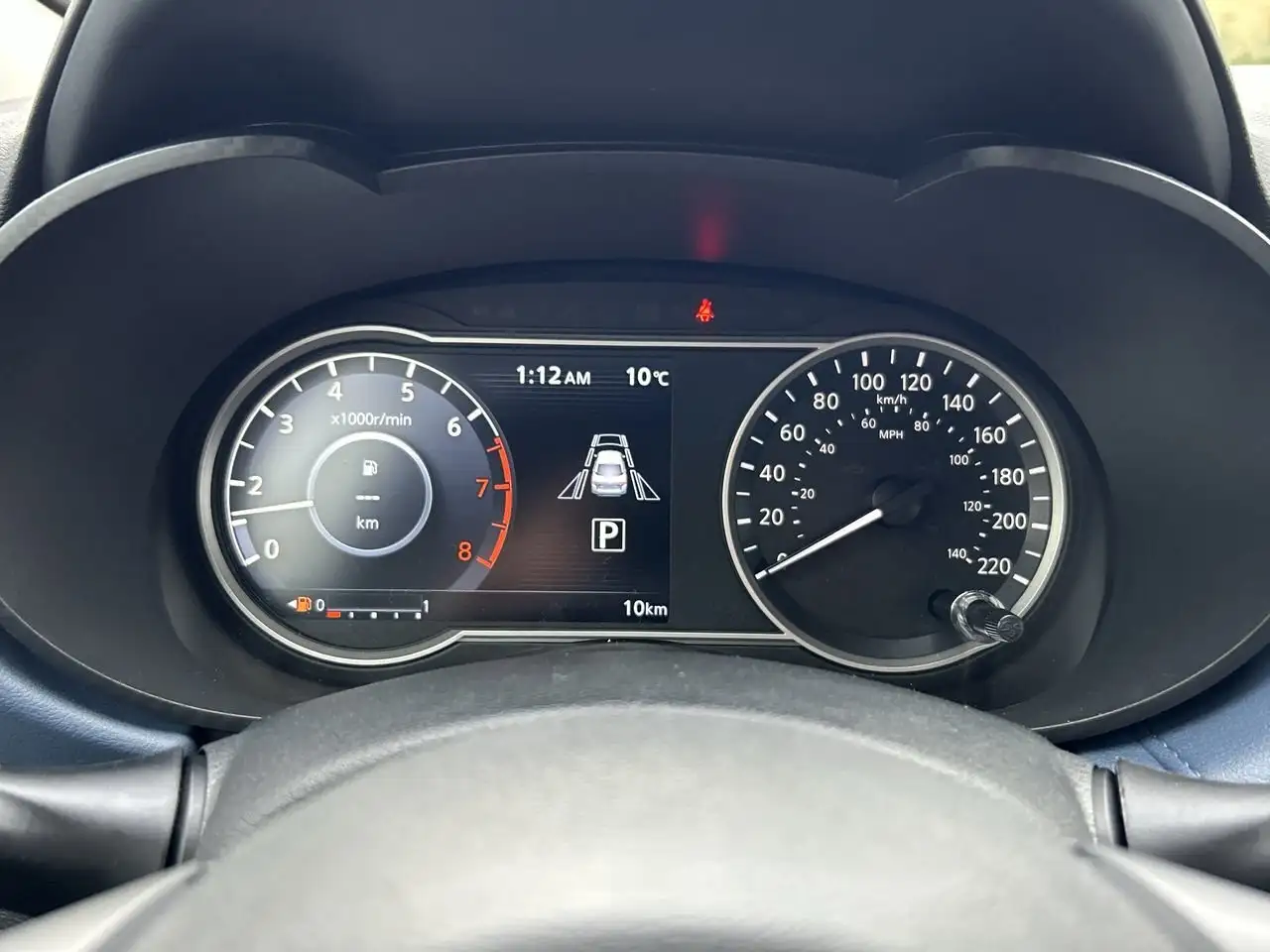 Nissan Versa снимка Nissan Versa
