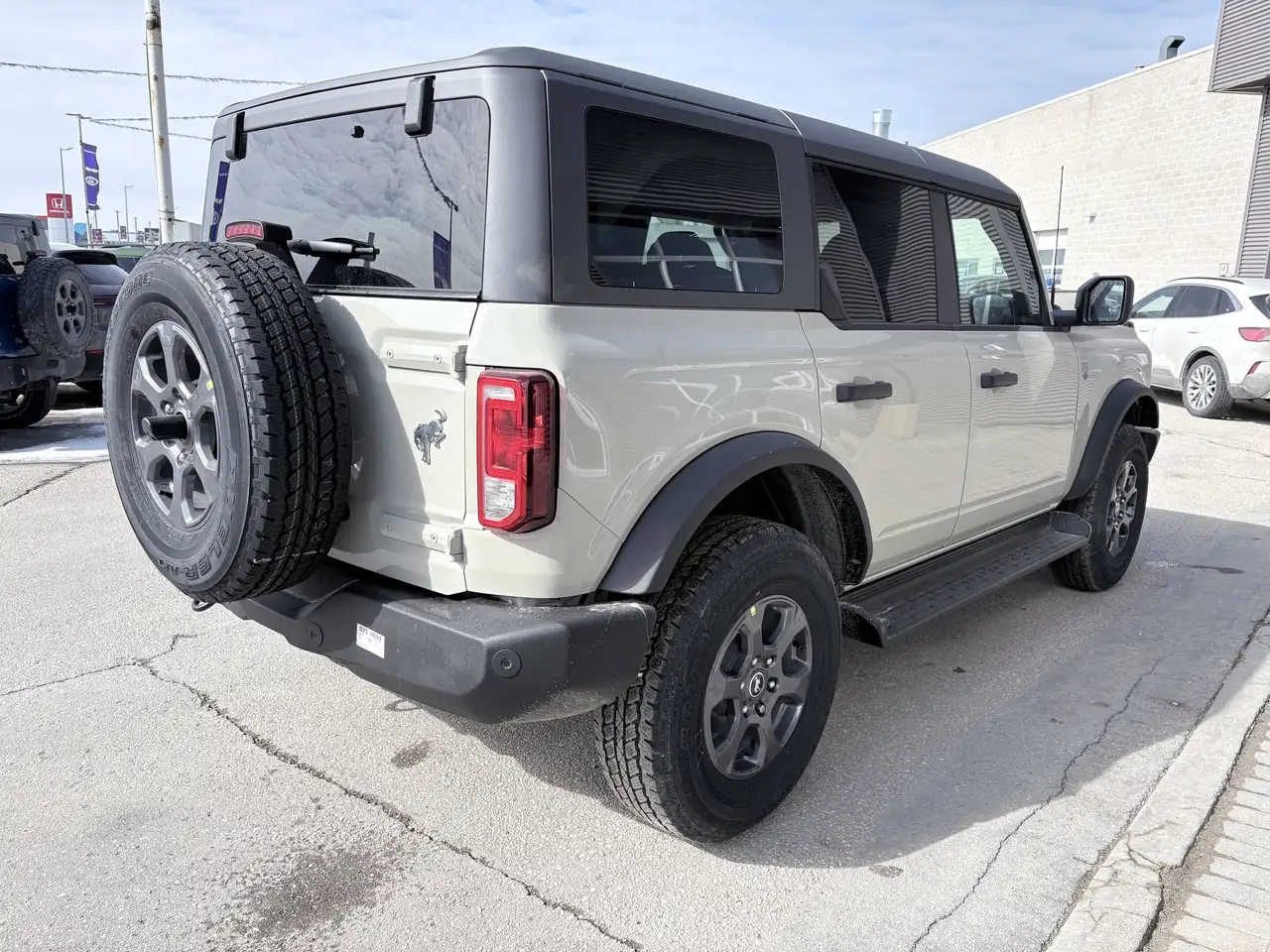 Ford Bronco снимка Ford Bronco