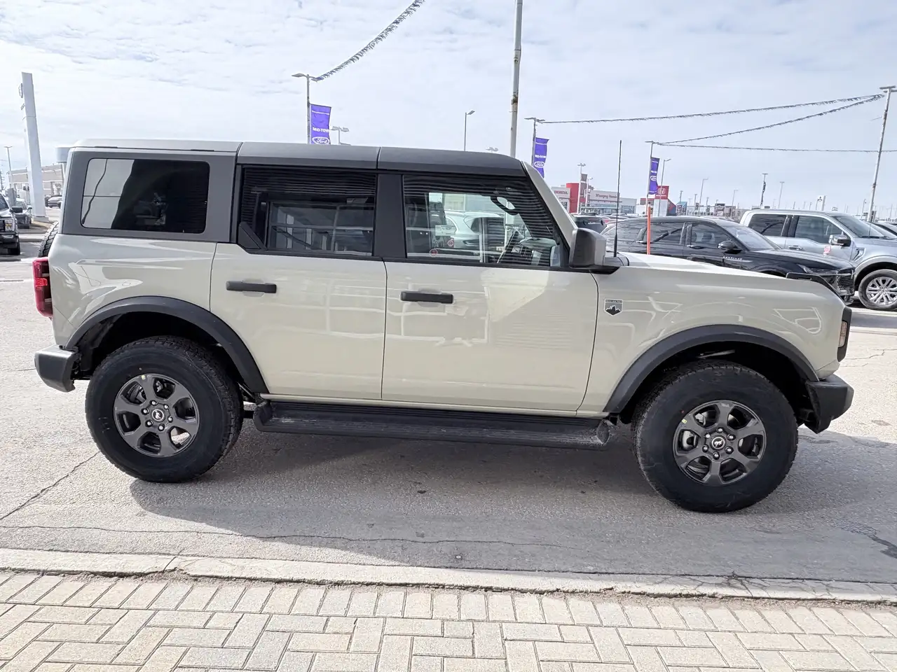 Ford Bronco снимка Ford Bronco