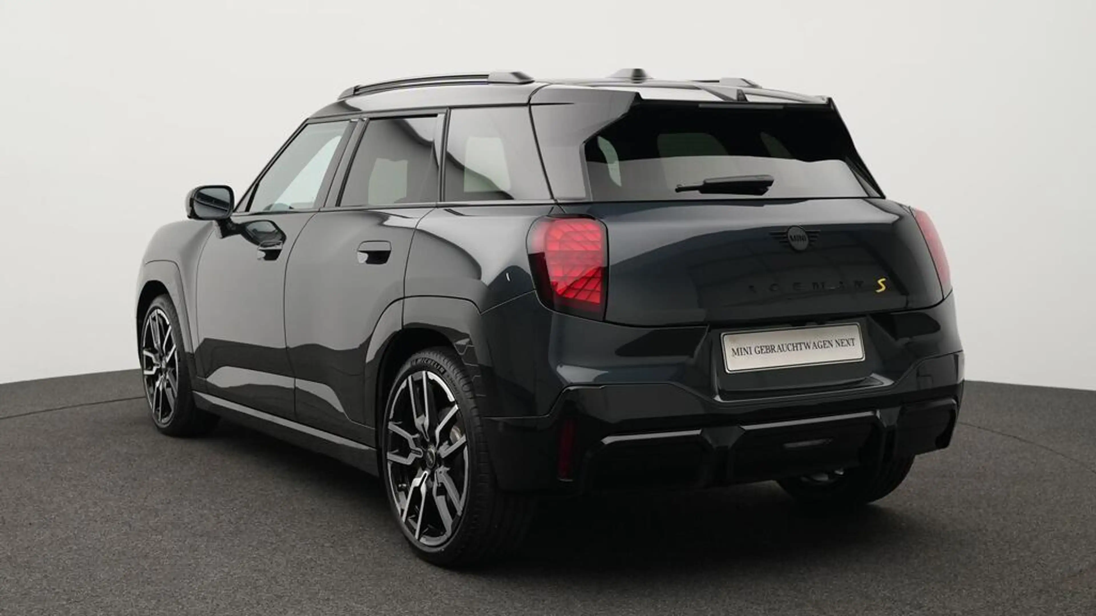 MINI Aceman John Cooper Works Trim — photo 4