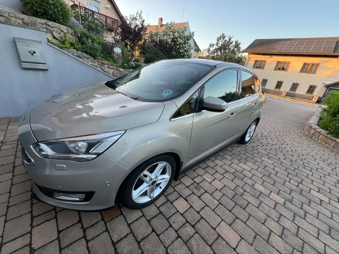 Ford C-Max C-MAX Titanium 1,5 TDCi Titanium Silber - 2