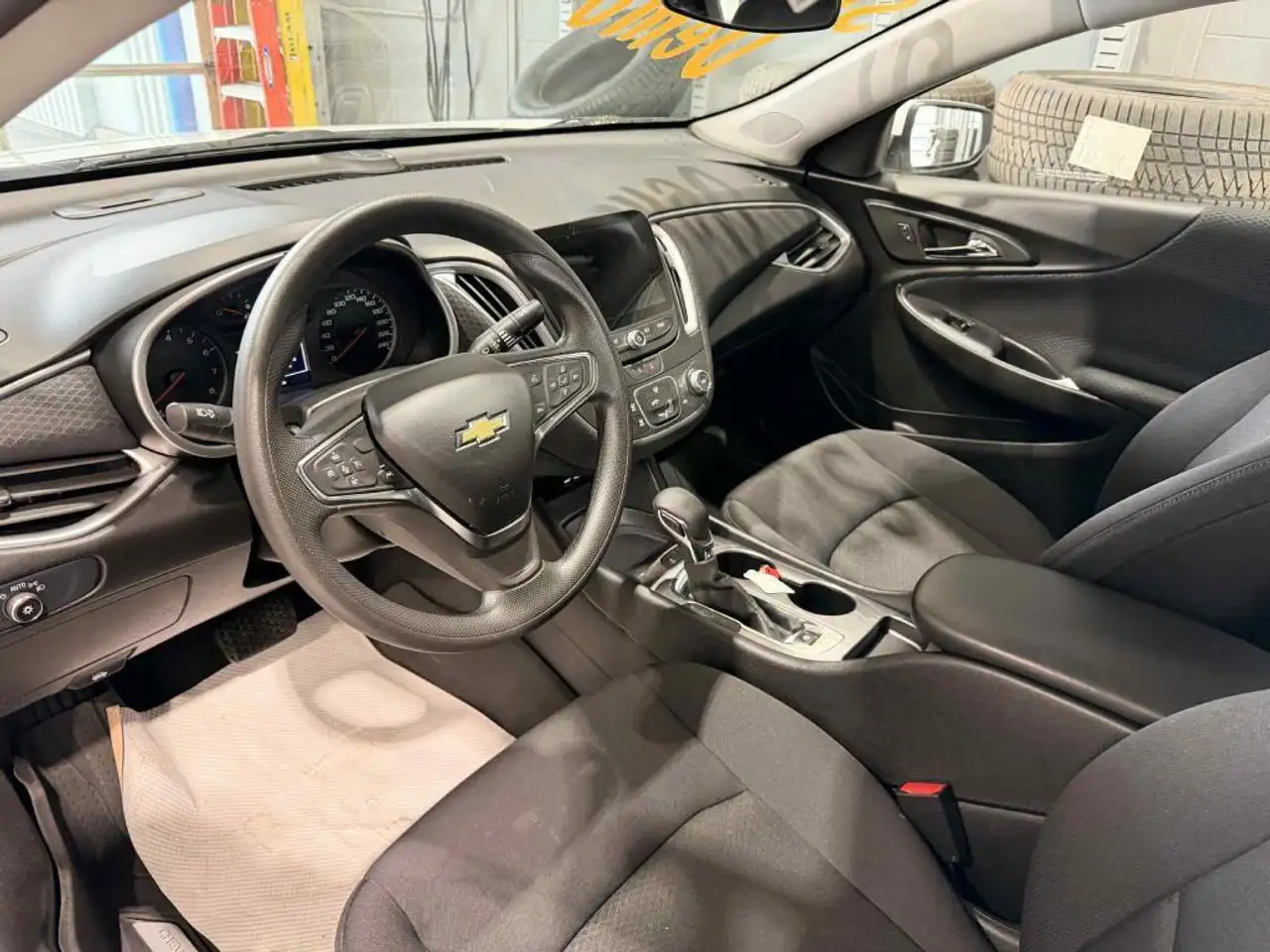 Chevrolet Malibu снимка Chevrolet Malibu