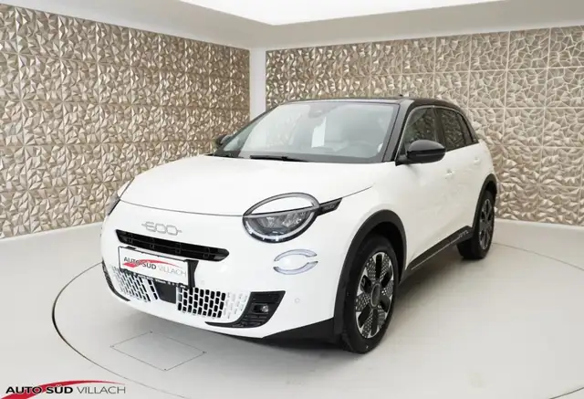 Fiat 600 Hybrid LA PRIMA  110