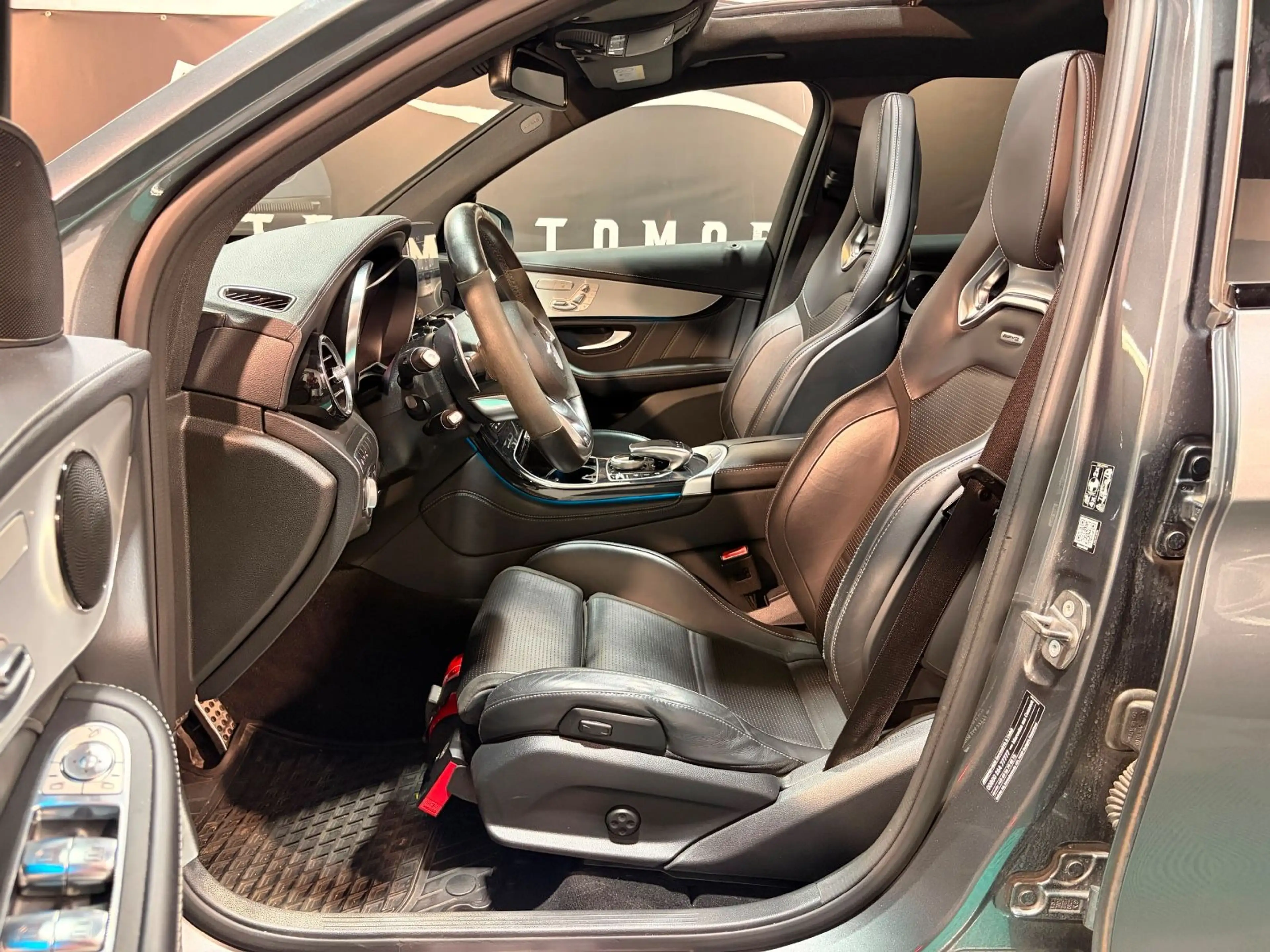 Mercedes-Benz GLC 63 AMG GLC63 S AMG 4Matic*PERF-SITZE*PERF-AGA*AHK*PANO — photo 10