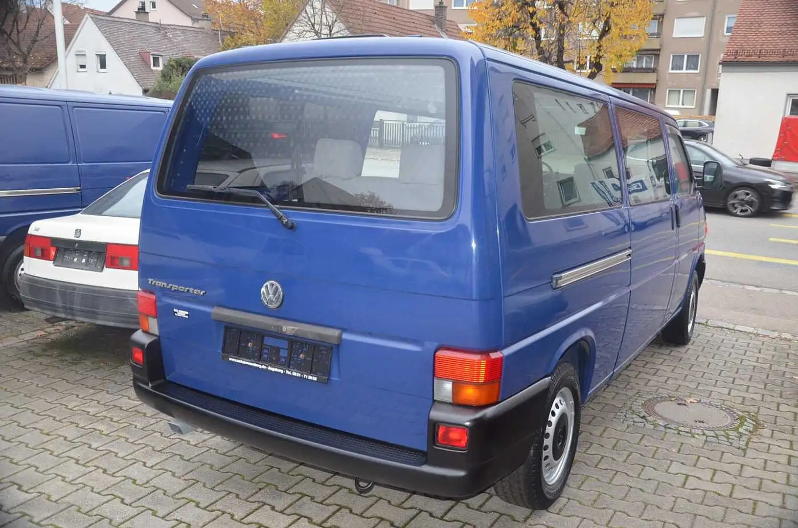 Volkswagen T4 Bus Kombi 2,5Benziner, langer Radstand Blau - 2