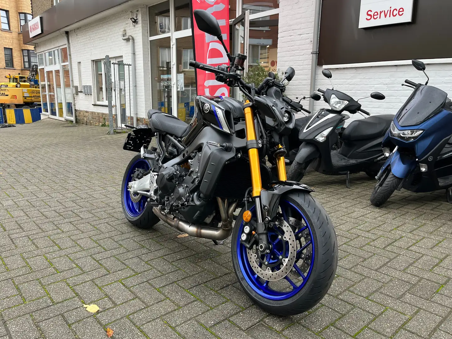 Yamaha MT-09 SP Noir - 2