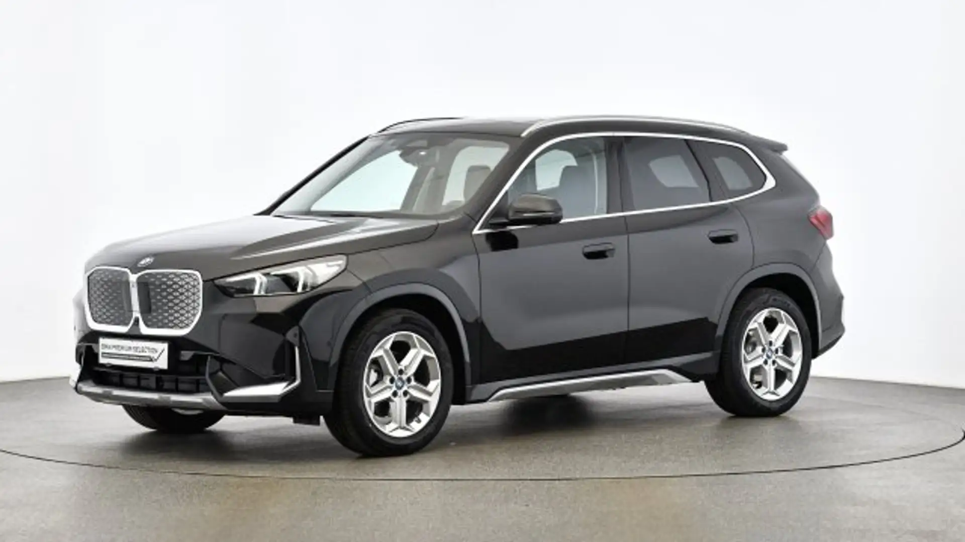 BMW iX1 eDrive20 U11 HB0 Schwarz - 2
