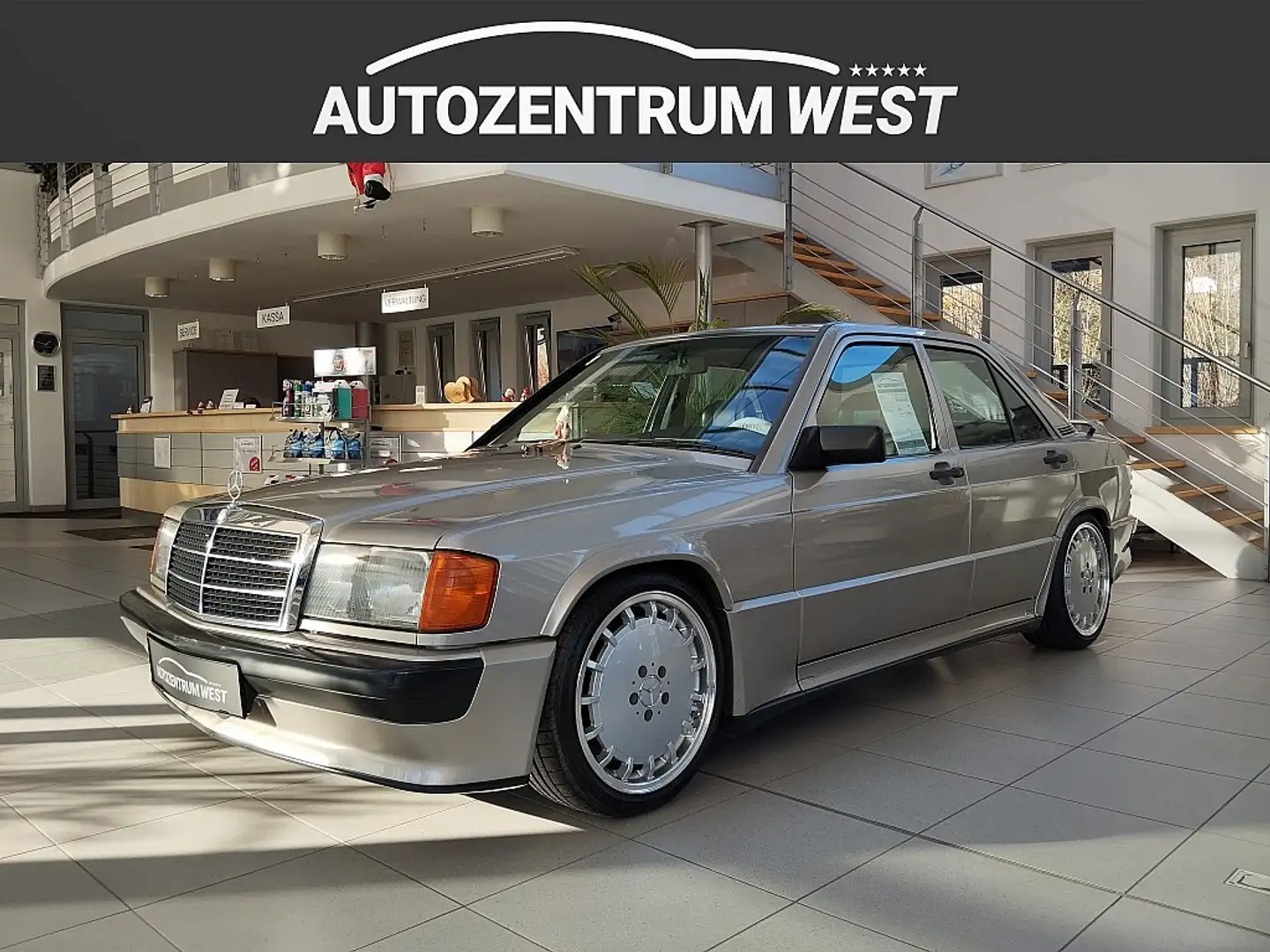 Mercedes-Benz 190 E 2,3 - 16 Silber - 1