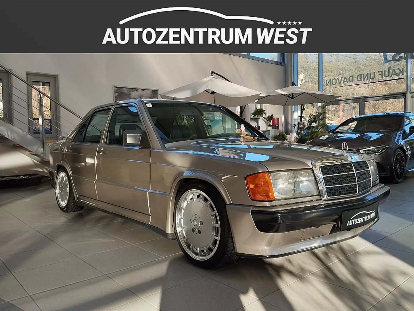 Mercedes-Benz 190 E 2,3 - 16 Silber - 2