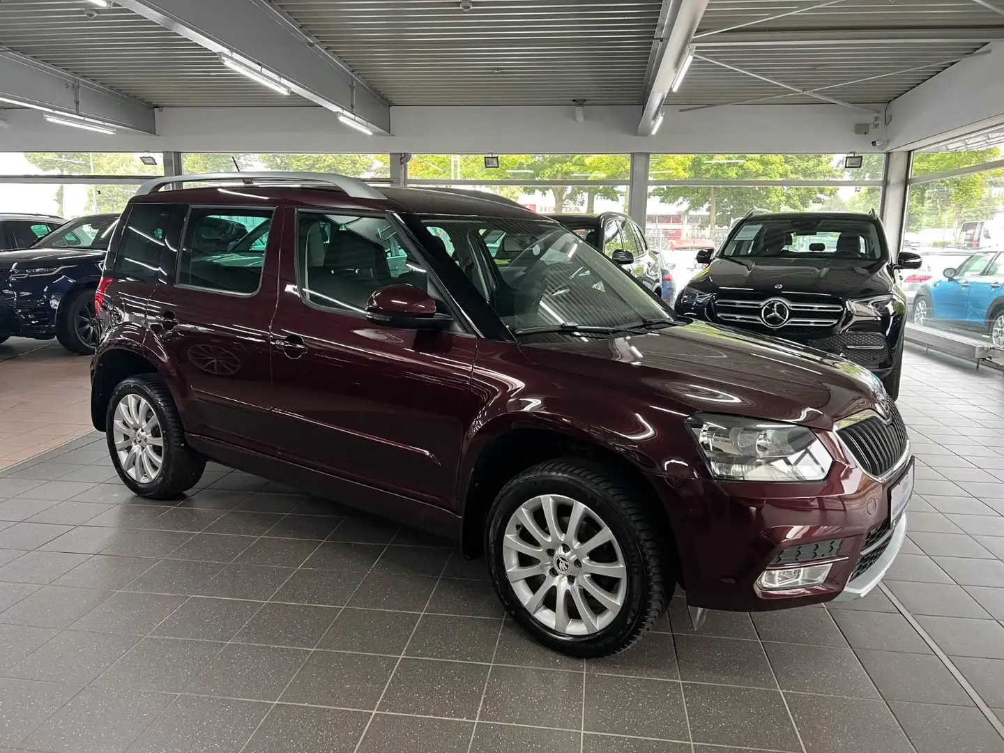 Skoda Yeti 1.4 TSI Ambition Navi Amundsen+Klima2Z+STHZ Roşu - 2