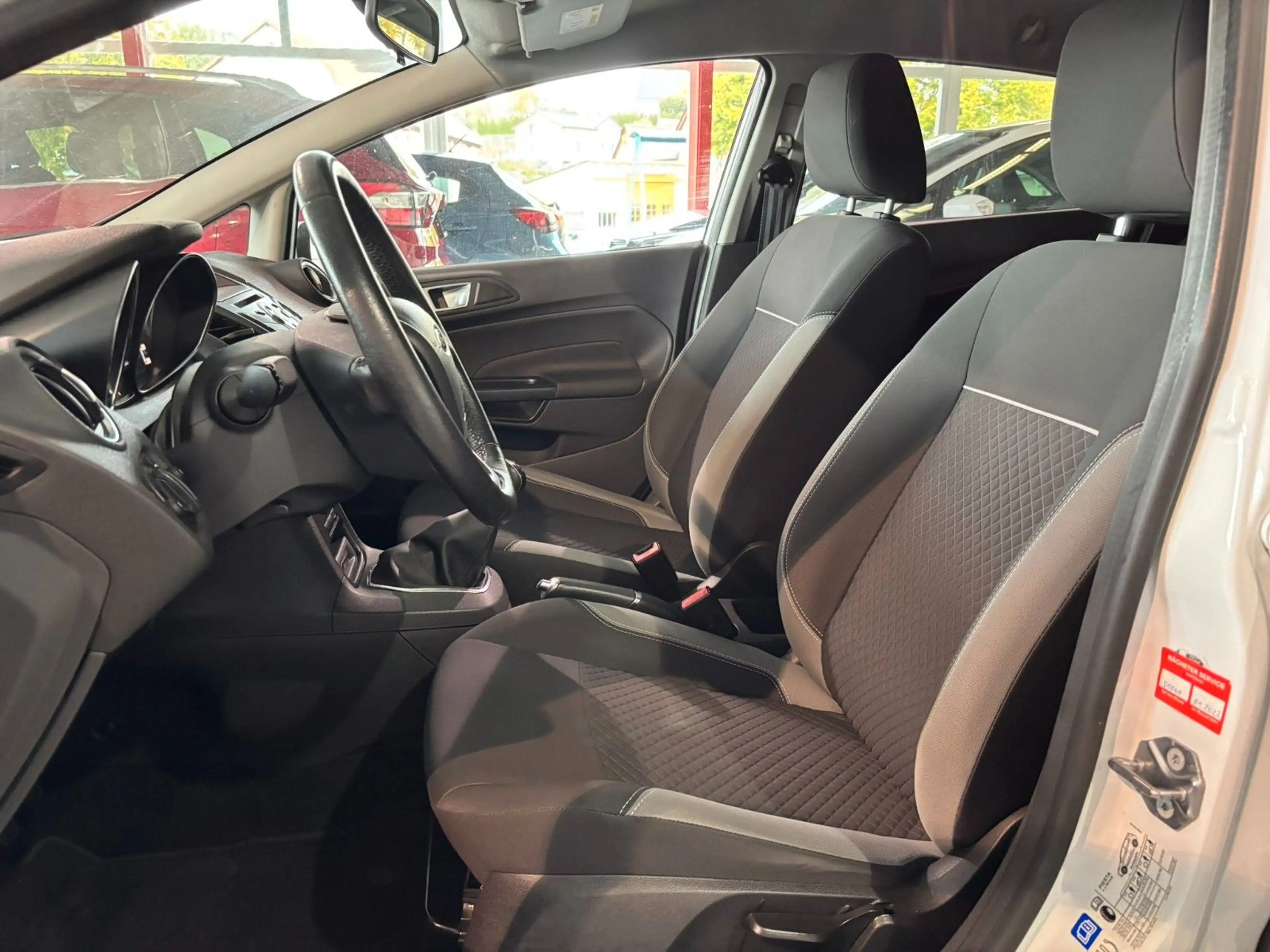 Ford Fiesta Trend  Klima Winterpaket PDC — photo 21